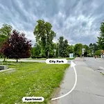 Park, 24h Checkin & Centre * Piest'any