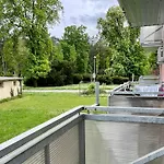 Park, 24h Checkin & Centre Apartamento Piest'any