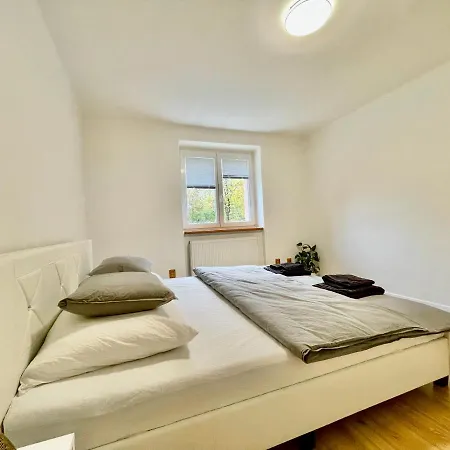 Park, 24h Checkin & Centre W Free Parking