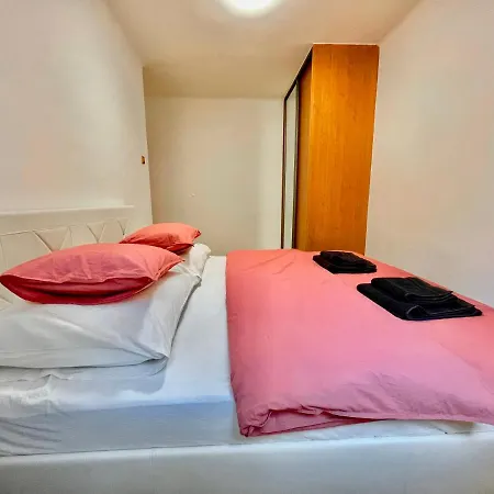 Apartment Park, 24h Checkin & Centre W Free Parking