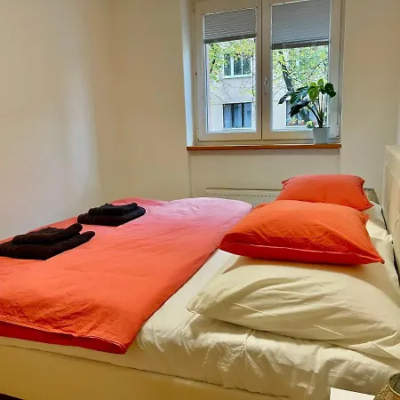 Park, 24h Checkin & Centre W Free Parking Piest'any