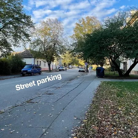 Park, 24h Checkin & Centre W Free Parking