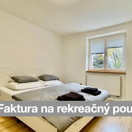 Apartment Park, 24h Checkin & Centre W Free Parking Piest'any