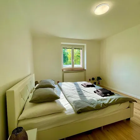 Apartment Park, 24h Checkin & Centre W Free Parking Piest'any