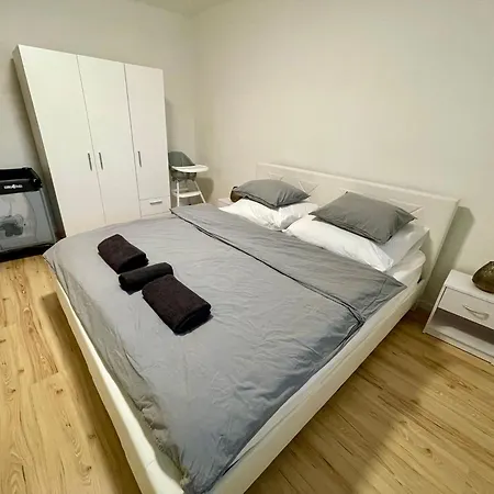 Apartment Park, 24h Checkin & Centre W Free Parking